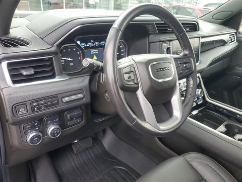 Used 2021 GMC Yukon Denali w/ Denali Ultimate Package image 13