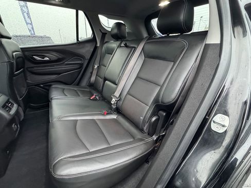 Used 2022 GMC Terrain SLT w/ Infotainment Package II image 21