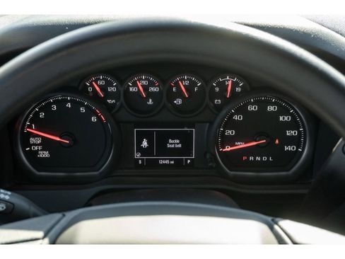 Used 2025 Chevrolet Silverado 1500 Custom image 18