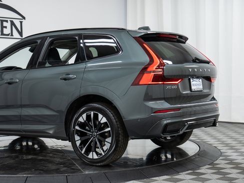 New 2026 Volvo XC60 B5 Plus w/ Climate Package image 28
