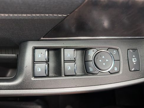 Used 2025 Ford F250 Lariat w/ FX4 Off-Road Package image 15