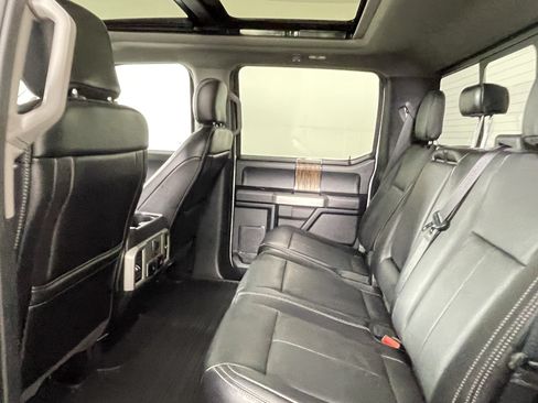 Used 2020 Ford F150 Lariat w/ Equipment Group 502A Luxury AWD/4WD image 14