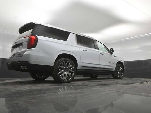 New 2026 GMC Yukon XL Denali Ultimate AWD/4WD image 37
