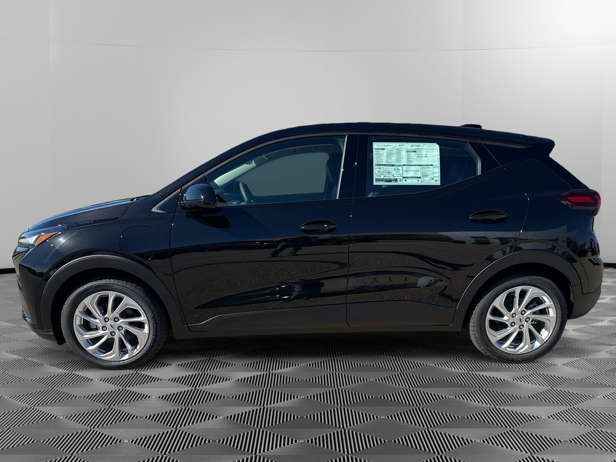 New 2027 Chevrolet Bolt LT w/ Comfort Package FWD image 2