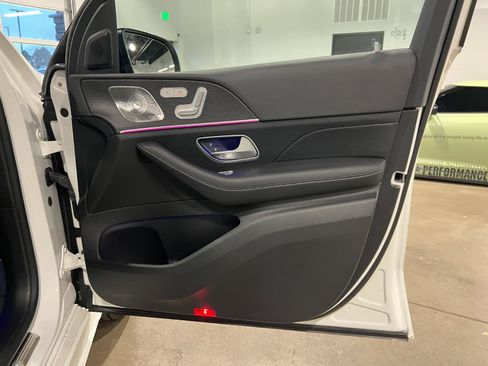 Used 2022 Mercedes-Benz GLE 350 4MATIC w/ AMG Line Exterior image 44