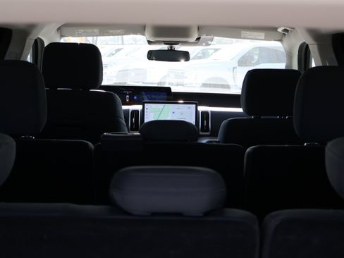 Used 2025 Ford Expedition Max Active image 27