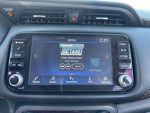 Used 2022 Nissan Kicks SR image 7