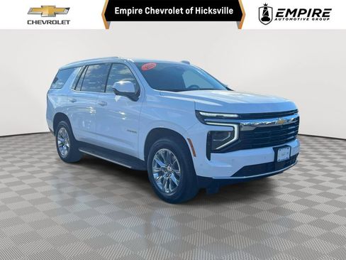 Used 2025 Chevrolet Tahoe LS AWD/4WD image 1