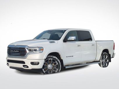 Used 2022 RAM 1500 Limited w/ Body-Colour Bumper Group