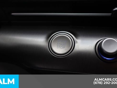 Used 2025 Hyundai Kona SEL image 32