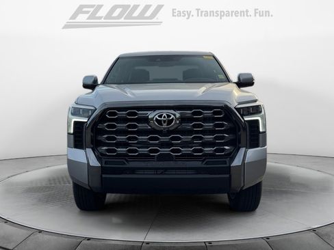 Used 2025 Toyota Tundra Platinum AWD/4WD image 2
