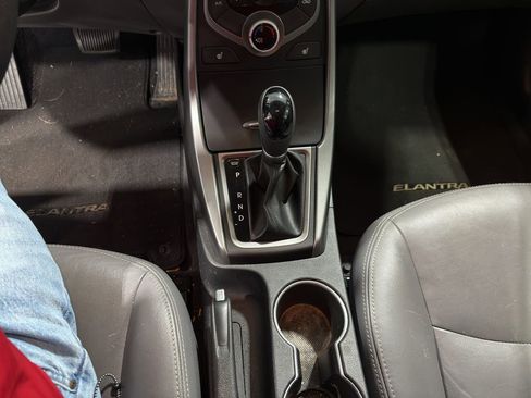 Used 2014 Hyundai Elantra SE w/ Option Group 02 image 22