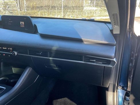 Used 2020 MAZDA MAZDA3 Sedan w/ Select Package image 16