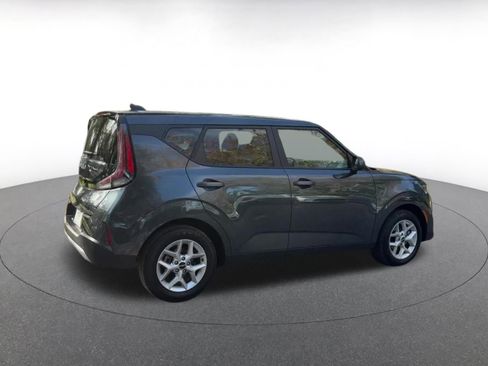Used 2025 Kia Soul LX w/ LX Technology Package image 15