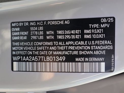 Used 2026 Porsche Macan AWD/4WD image 49