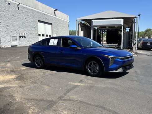 Certified 2025 Kia K4 FWD image 31