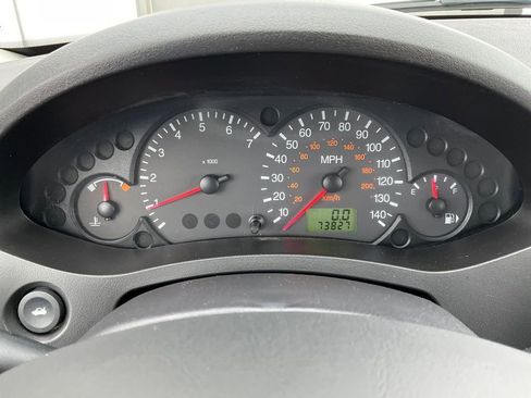 Used 2005 Ford Focus ZX5 Hatchback image 7