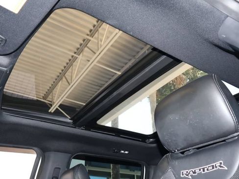 Used 2019 Ford F150 Raptor w/ Equipment Group 802A Luxury AWD/4WD image 31