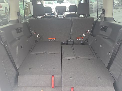 Used 2017 Ford Transit Connect XLT FWD image 32