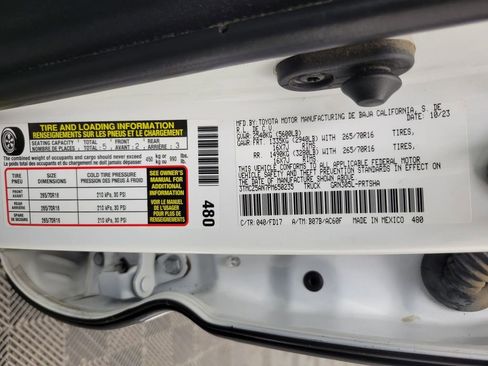 Used 2023 Toyota Tacoma TRD Off-Road image 19