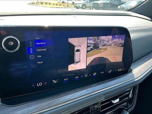 Used 2025 Chevrolet Tahoe LT image 26