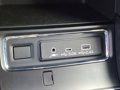 Certified 2025 Subaru Ascent Premium w/ Popular Package #1 image 26