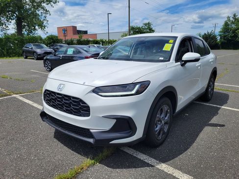 New 2026 Honda HR-V LX image 9