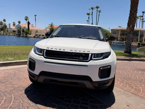 Used 2017 Land Rover Range Rover Evoque SE AWD/4WD image 38