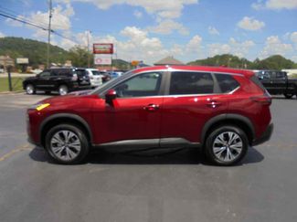 Used 2023 Nissan Rogue SV image 1