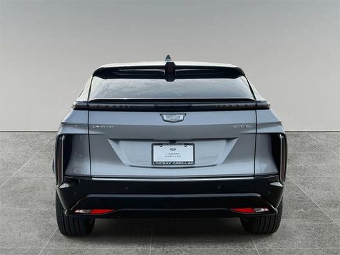 New 2026 Cadillac Lyriq Premium Luxury image 10