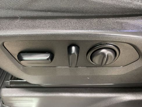 Used 2020 Chevrolet Silverado 1500 LT w/ All-Star Edition image 26