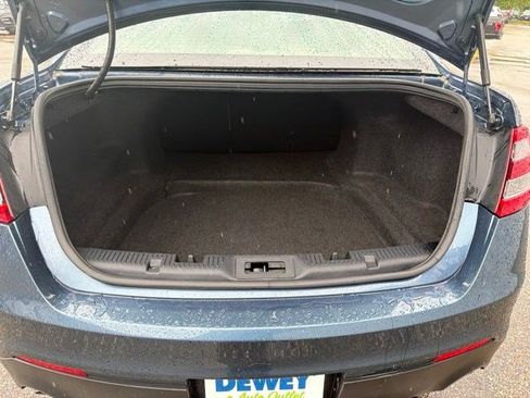 Used 2018 Ford Taurus SE FWD image 14