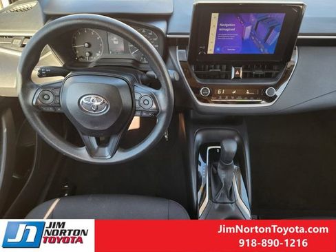 Used 2024 Toyota Corolla LE image 27