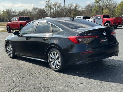 Used 2022 Honda Civic LX image 7