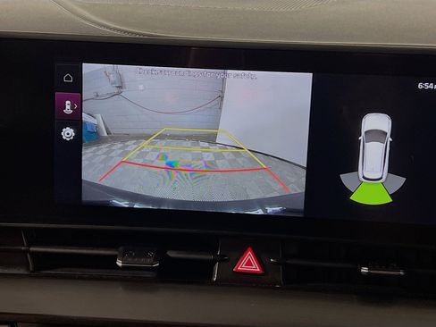 Used 2023 Kia Sportage EX image 28