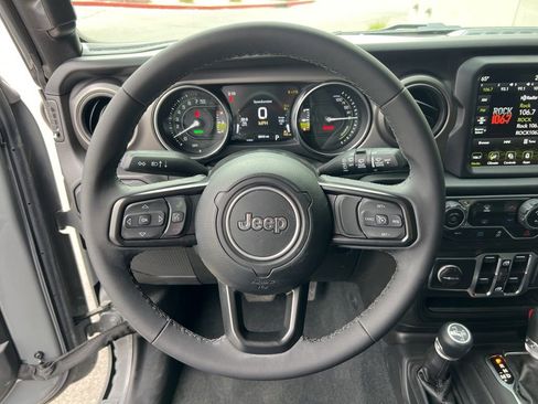 Used 2023 Jeep Wrangler Unlimited w/ 8.4" Radio Group AWD/4WD image 11
