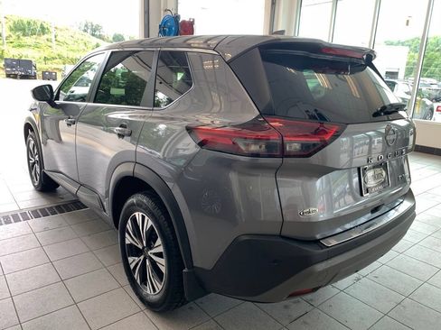 Used 2023 Nissan Rogue SV AWD/4WD image 12