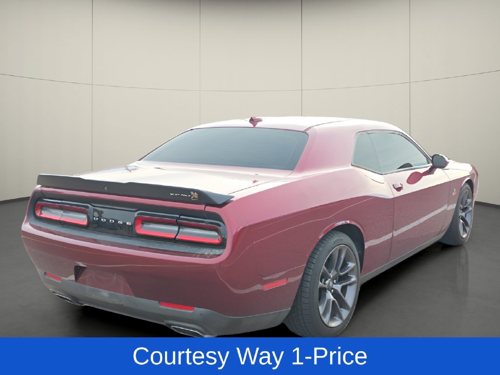Used 2023 Dodge Challenger R/T Scat Pack RWD image 9