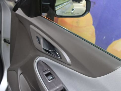 Used 2020 Chevrolet Malibu LS FWD image 11