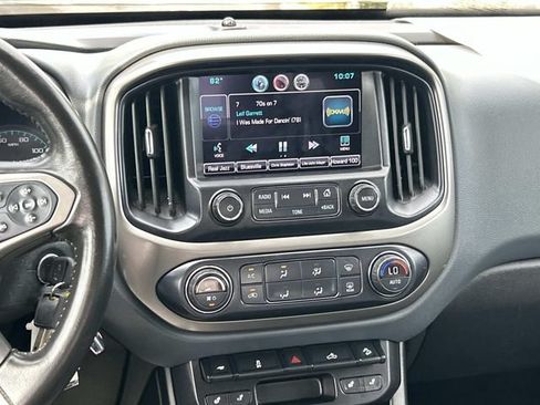 Used 2015 Chevrolet Colorado Z71 AWD/4WD image 15