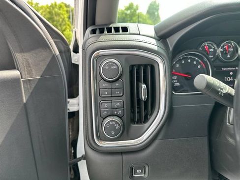 Used 2020 Chevrolet Silverado 1500 LT Trail Boss AWD/4WD image 21