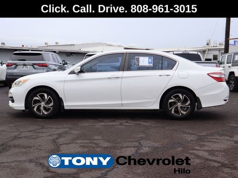 Used 2017 Honda Accord LX image 2
