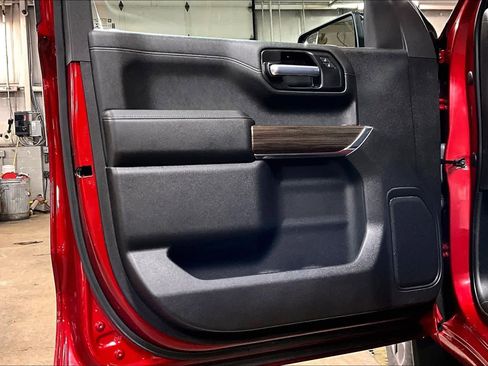 Used 2021 Chevrolet Silverado 1500 RST image 20