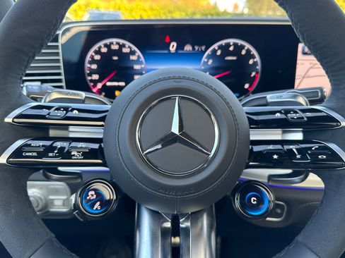 New 2025 Mercedes-Benz GLS 63 AMG 4MATIC image 27