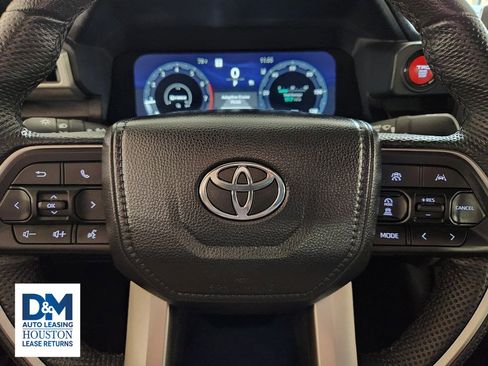 Used 2024 Toyota Tacoma TRD Off-Road image 38