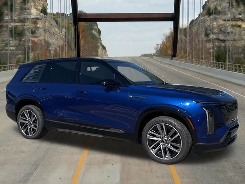New 2026 Cadillac Vistiq Premium Luxury w/ LPO, Floor Liner Package AWD/4WD image 14