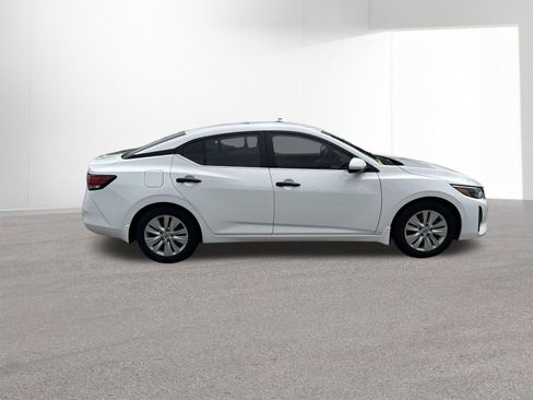 Used 2025 Nissan Sentra S w/ Lighting Package FWD image 30