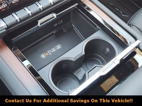 New 2026 GMC Yukon Denali w/ Sun & Power Step Package image 15