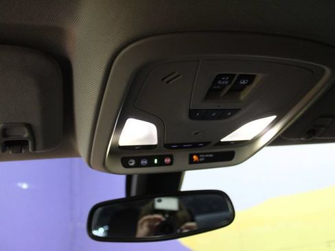 Used 2018 Chevrolet Impala Premier FWD image 20
