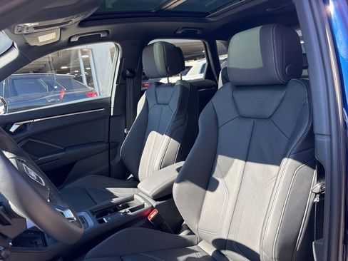 Certified 2025 Audi Q3 2.0T Premium w/ Convenience Package image 13